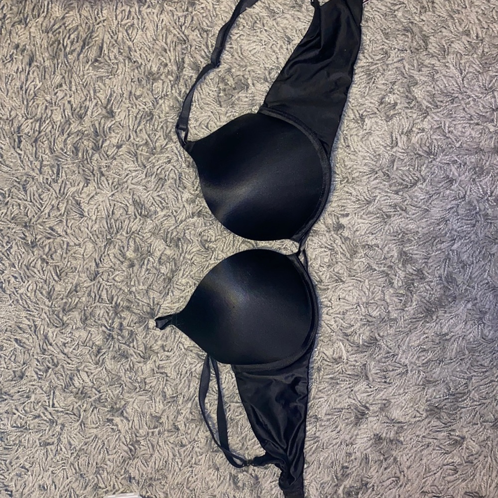 Victoria Secret Adds 2 Cup Sizes BombShell Push up